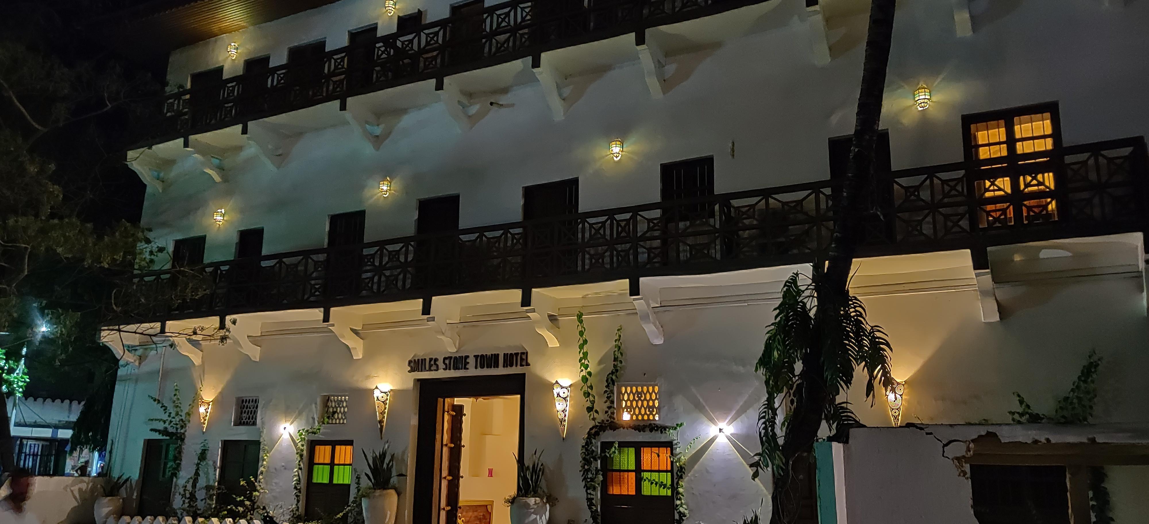 Smiles Stone Town Hotel Zanzibar Buitenkant foto